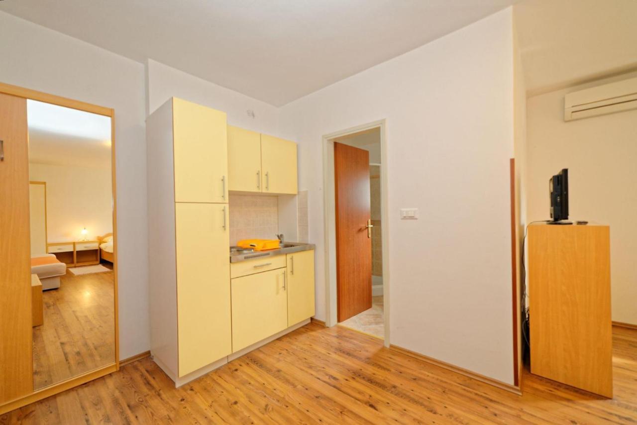 Maison d'hôtes Bogdan 77