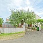 Studios Bogdan 77